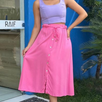 Estilo e conforto! Nada como um visual leve para curtir o dia com vibe de verão